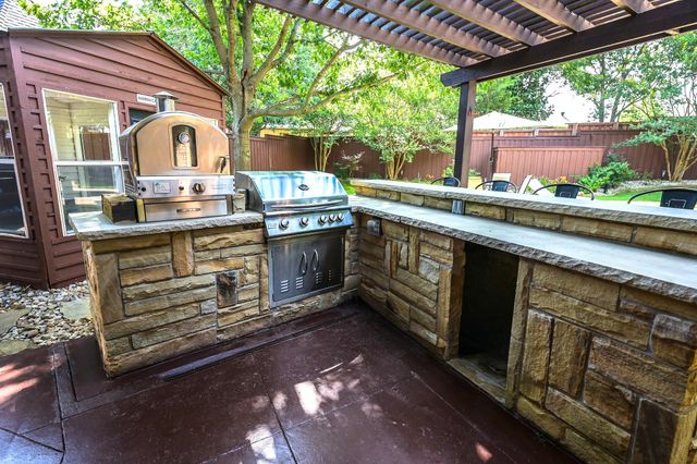 910 Belclaire Circle, Cedar Hill, TX 75104