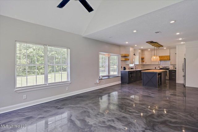 2033 Elizabeth Chapman Drive, Jackson, MS 39212