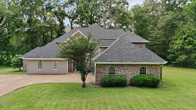 2033 Elizabeth Chapman Drive, Jackson, MS 39212