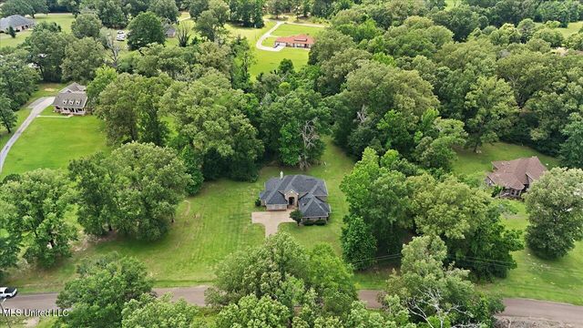 2033 Elizabeth Chapman Drive, Jackson, MS 39212