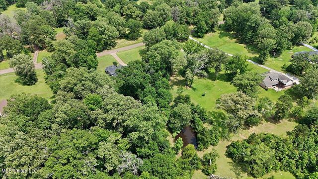 2033 Elizabeth Chapman Drive, Jackson, MS 39212