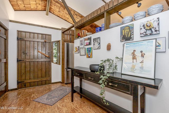 1103 Le Voyageur Drive, Ocean Springs, MS 39564