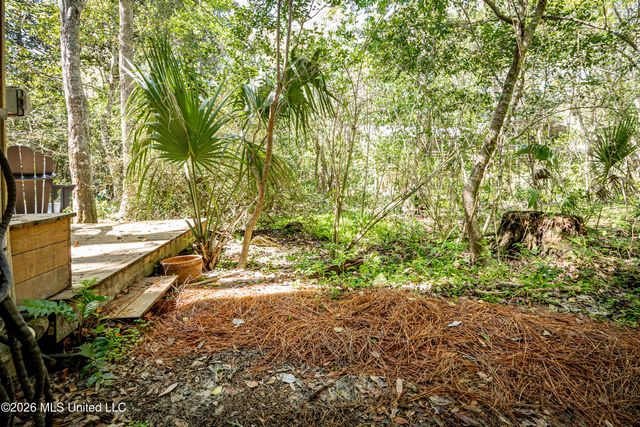 1103 Le Voyageur Drive, Ocean Springs, MS 39564