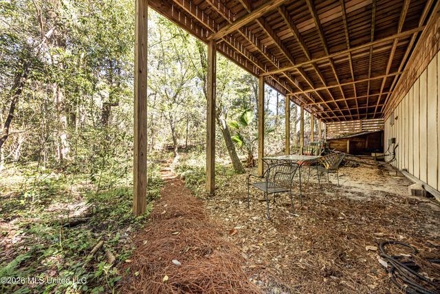 1103 Le Voyageur Drive, Ocean Springs, MS 39564