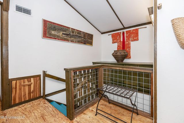 1103 Le Voyageur Drive, Ocean Springs, MS 39564