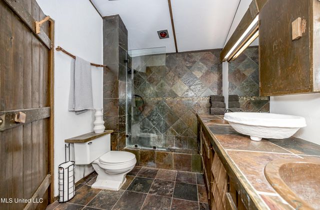 1103 Le Voyageur Drive, Ocean Springs, MS 39564