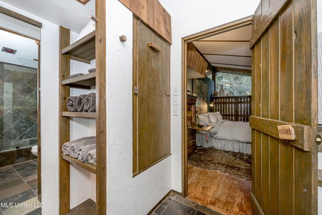 1103 Le Voyageur Drive, Ocean Springs, MS 39564