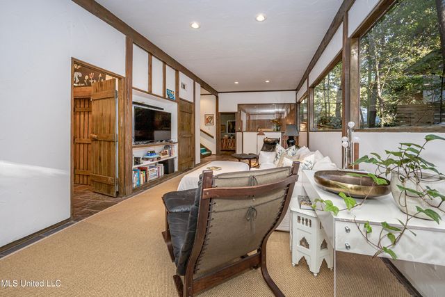 1103 Le Voyageur Drive, Ocean Springs, MS 39564