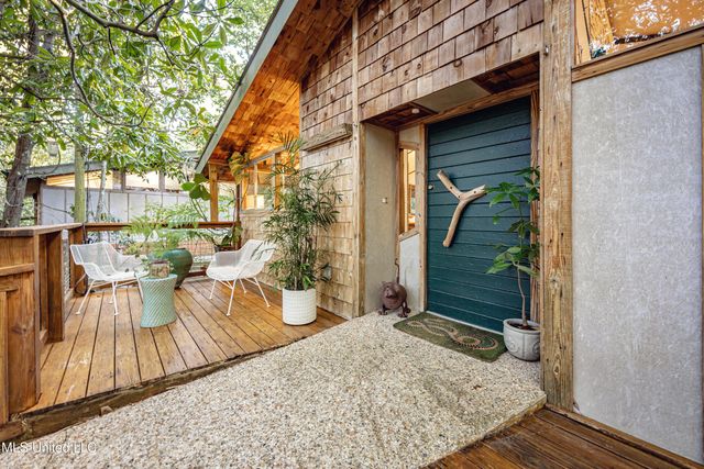 1103 Le Voyageur Drive, Ocean Springs, MS 39564