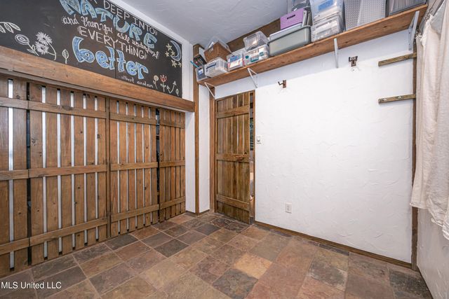 1103 Le Voyageur Drive, Ocean Springs, MS 39564