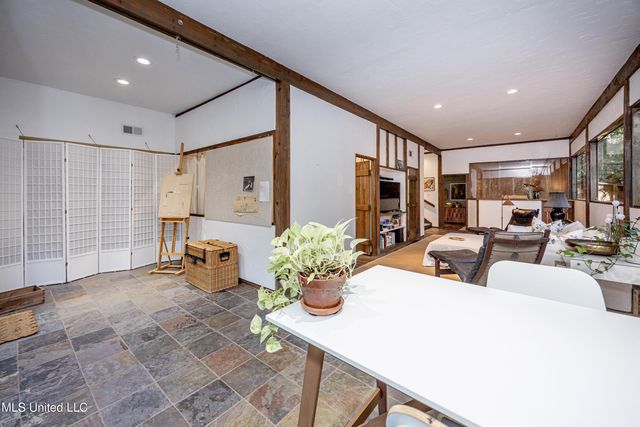 1103 Le Voyageur Drive, Ocean Springs, MS 39564