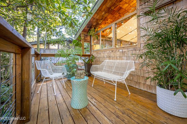 1103 Le Voyageur Drive, Ocean Springs, MS 39564