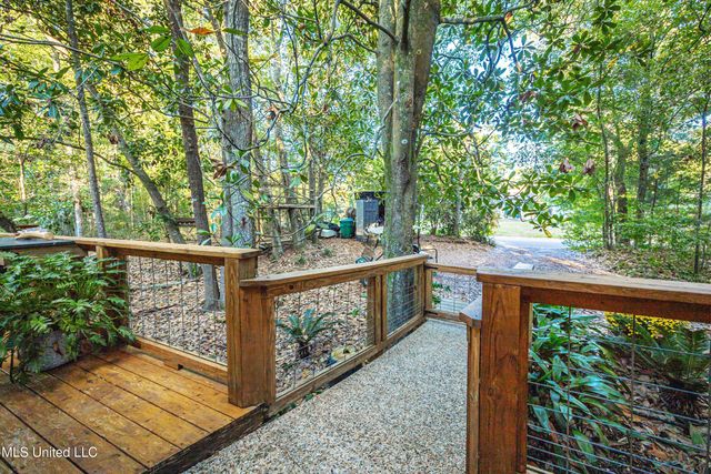 1103 Le Voyageur Drive, Ocean Springs, MS 39564