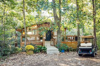 1103 Le Voyageur Drive, Ocean Springs, MS 39564