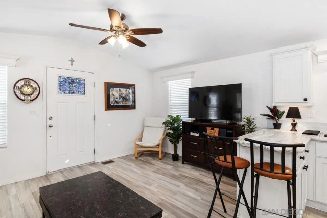 8545 Mission Gorge Rd SPC 336A, Santee, CA 92071