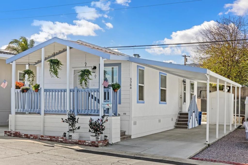 8545 Mission Gorge Rd SPC 336A, Santee, CA 92071