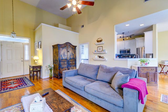 67 Oyster Point Row, Charleston, SC 29412