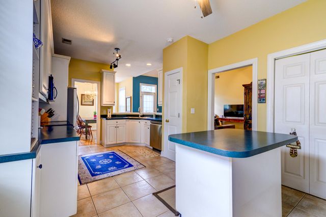 67 Oyster Point Row, Charleston, SC 29412