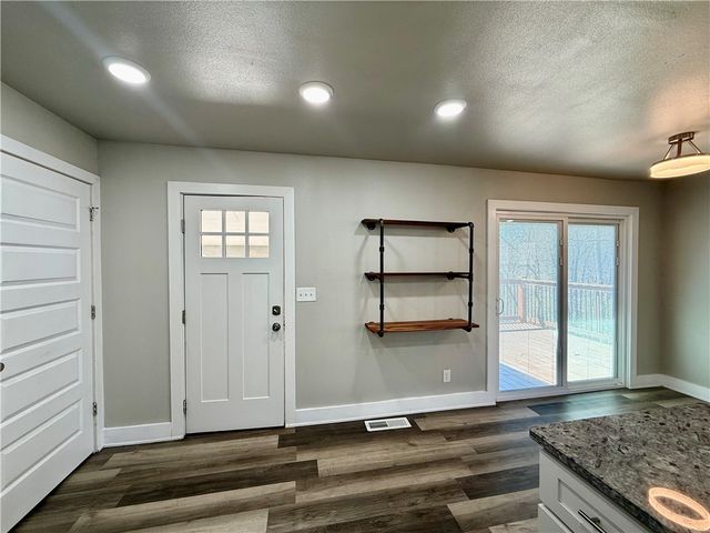 24 Hampstead Lane, Bella Vista, AR 72714