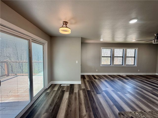 24 Hampstead Lane, Bella Vista, AR 72714