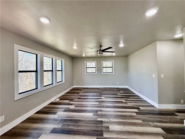 24 Hampstead Lane, Bella Vista, AR 72714