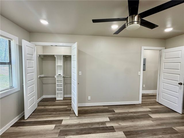 24 Hampstead Lane, Bella Vista, AR 72714