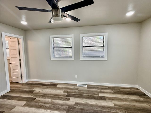 24 Hampstead Lane, Bella Vista, AR 72714