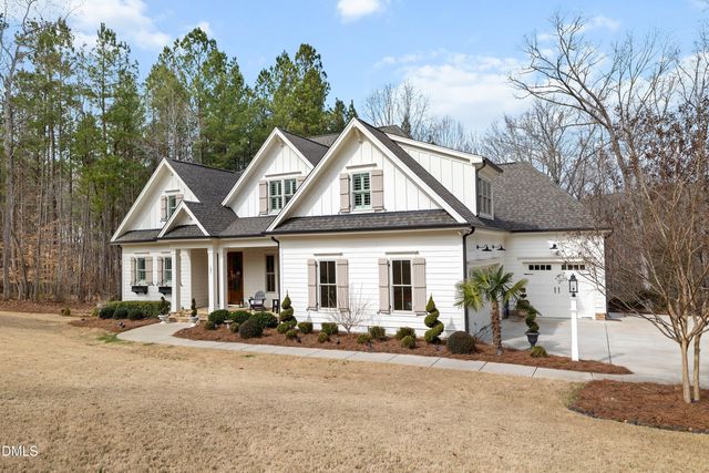 197 Boxwood Drive, Pittsboro, NC 27312