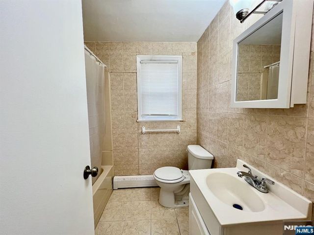 200 Maple Street 2, Kearny, NJ 07032