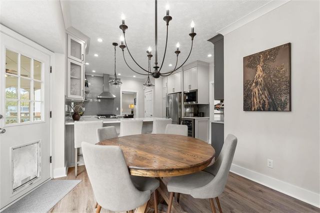 1512 Tennessee Walker Drive NE, Roswell, GA 30075