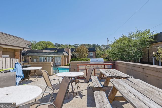 6980 Roswell Road B11, Atlanta, GA 30328