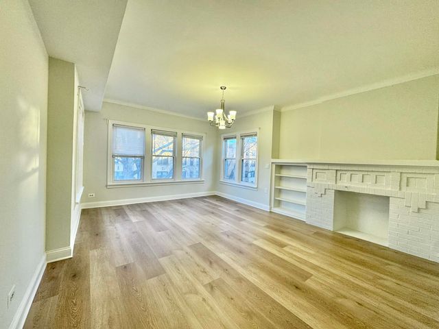 6228 N Artesian Avenue, Chicago, IL 60659