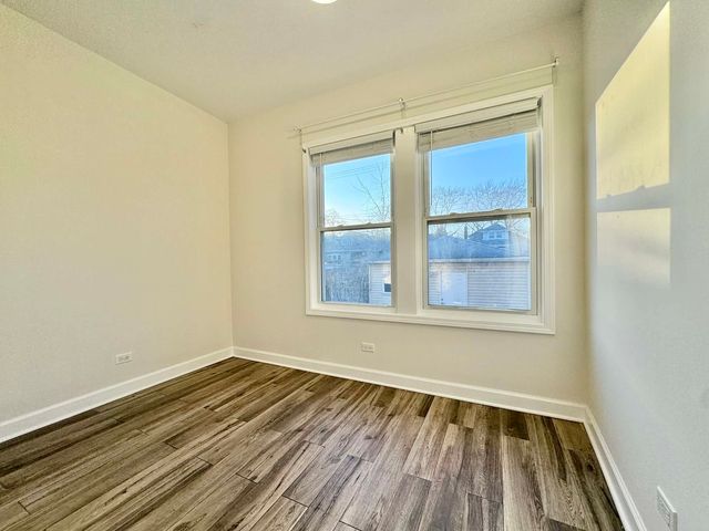 6228 N Artesian Avenue, Chicago, IL 60659