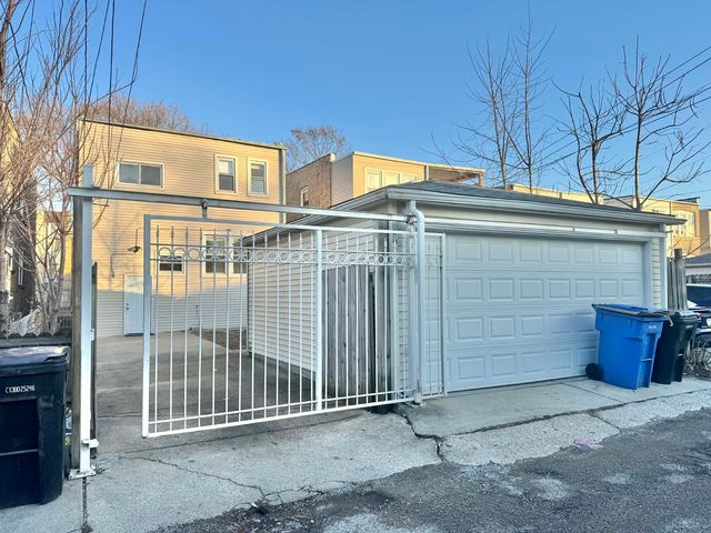 6228 N Artesian Avenue, Chicago, IL 60659