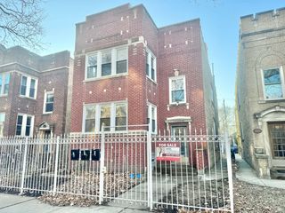 6228 N Artesian Avenue, Chicago, IL 60659