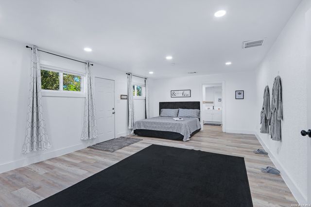 615 Gulf St, San Antonio, TX 78202