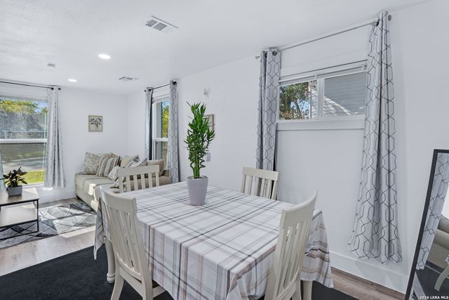 615 Gulf St, San Antonio, TX 78202