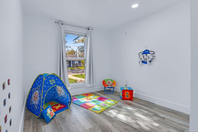 615 Gulf St, San Antonio, TX 78202