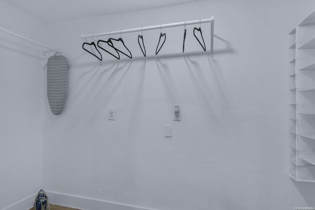 615 Gulf St, San Antonio, TX 78202