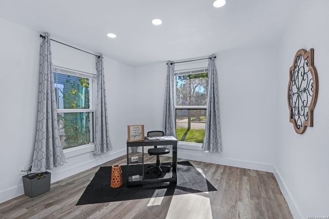 615 Gulf St, San Antonio, TX 78202