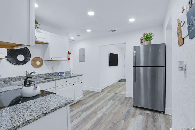 615 Gulf St, San Antonio, TX 78202