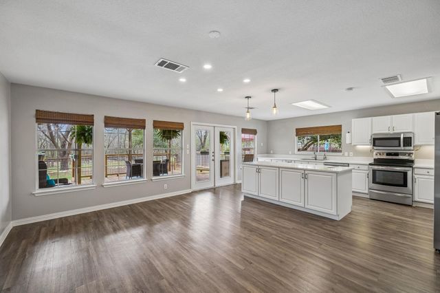 7419 Pusch Ridge LOOP, Austin, TX 78749