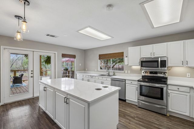 7419 Pusch Ridge LOOP, Austin, TX 78749