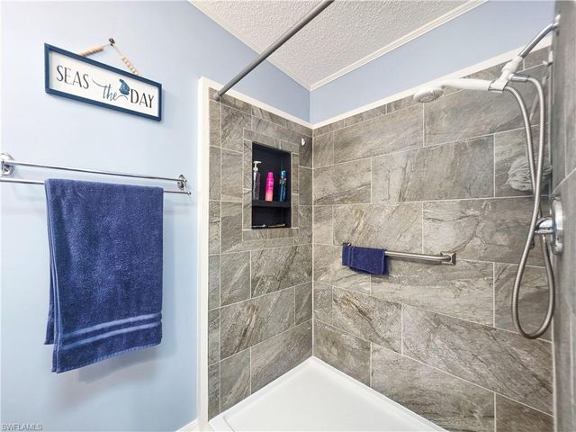 264 Lakeside DR, North Fort Myers, FL 33903