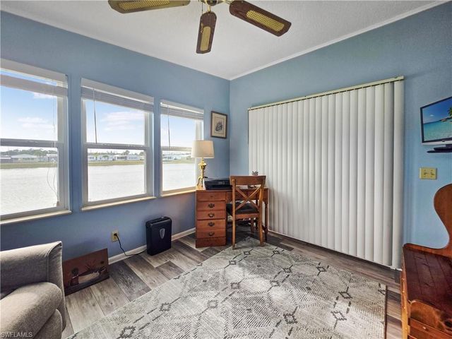 264 Lakeside DR, North Fort Myers, FL 33903