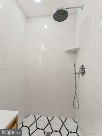6058 WEBSTER ST, Philadelphia, PA 19143
