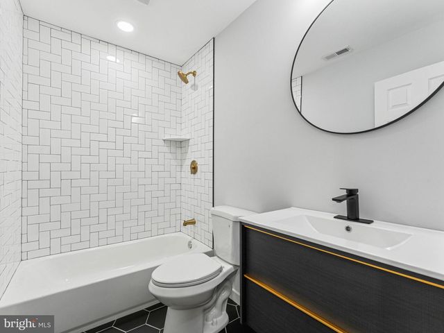 6058 WEBSTER ST, Philadelphia, PA 19143