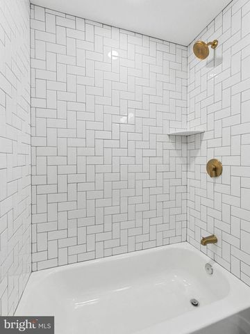 6058 WEBSTER ST, Philadelphia, PA 19143