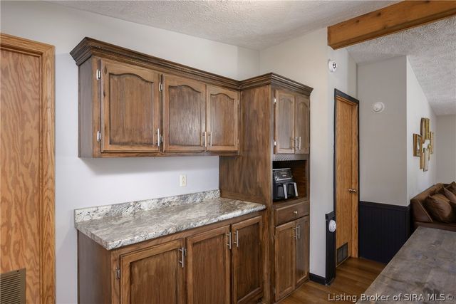 1004 Brunswick Drive, Jeffersonville, IN 47130