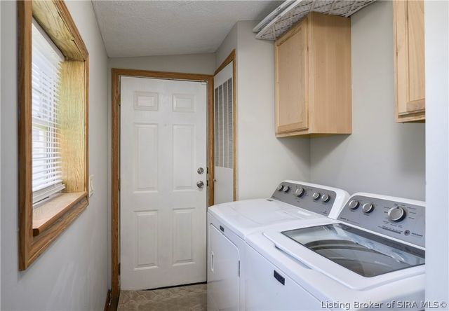 1004 Brunswick Drive, Jeffersonville, IN 47130